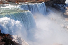 Niagara_Falls__in_Early_Spring